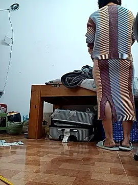 July-Asian online show from December 21, 11:52 pm