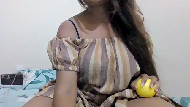 Little toy girl online show from July 7, 5:43 am