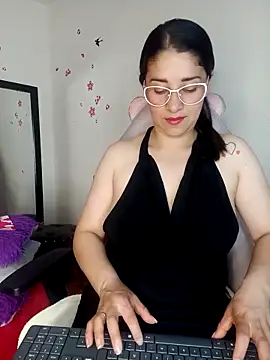 Snapshot of Alana_steel_1 chatting on September 11, 8:09 pm Alana steel 1 online show from September 11, 8:09 pm