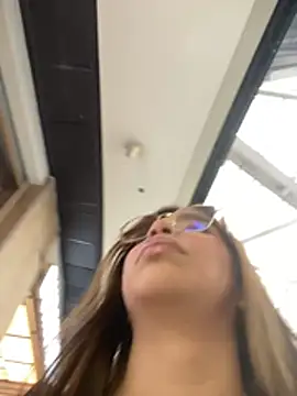 Maddy Piink online show from March 12, 7:27 pm