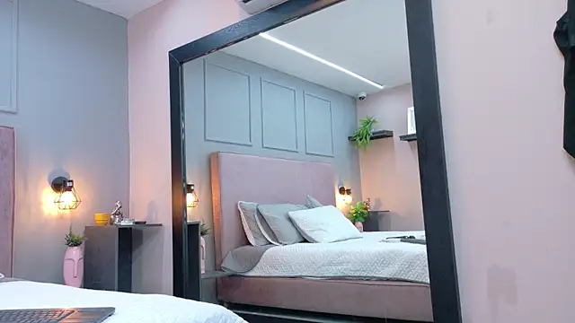 Camila Hill  online show from March 6, 1:28 pm