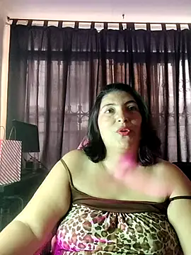 Snapshot of lina_maria99 chatting on October 15, 10:12 pm lina maria99 online show from October 15, 10:12 pm