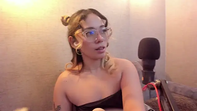 LanaMills  online show from July 30, 5:08 am
