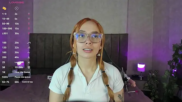 Snapshot of LanaMills_ chatting on September 18, 4:55 am LanaMills online show from September 18, 4:55 am
