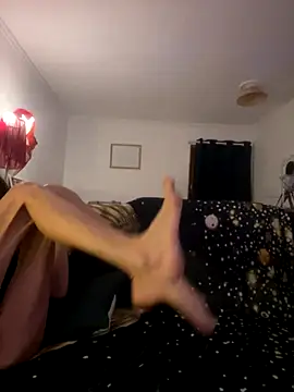 Chris06d22xh online show from December 2, 8:33 pm