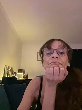 Chris06d22xh online show from March 17, 9:08 pm