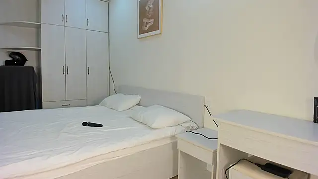 MoonAri online show from September 9, 1:00 pm