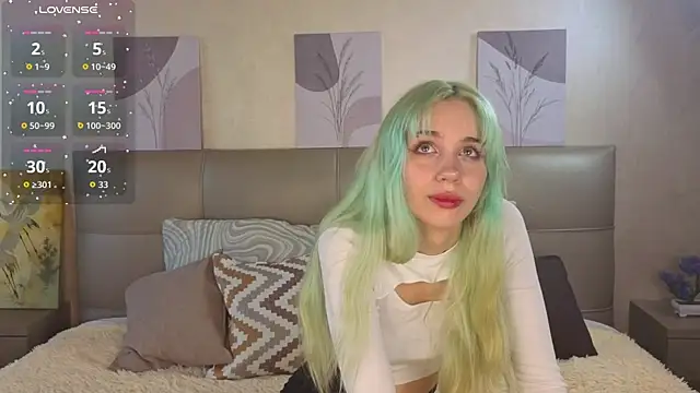 JaymieVigen online show from June 17, 3:30 am