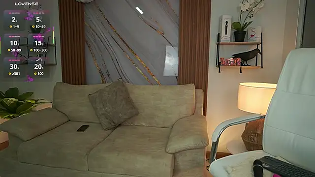 MilaCrave online show from October 22, 11:37 am