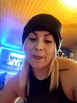 Ashleycam69 online show from May 9, 4:36 am