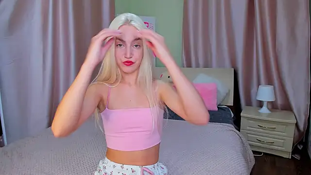 mishapallmer online show from July 22, 7:48 pm