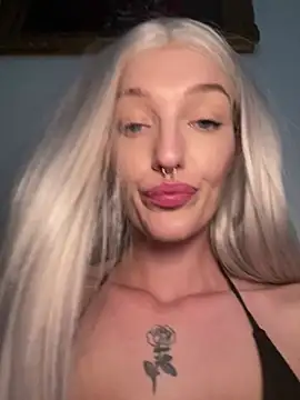 lovecassyrose online show from July 3, 7:58 am