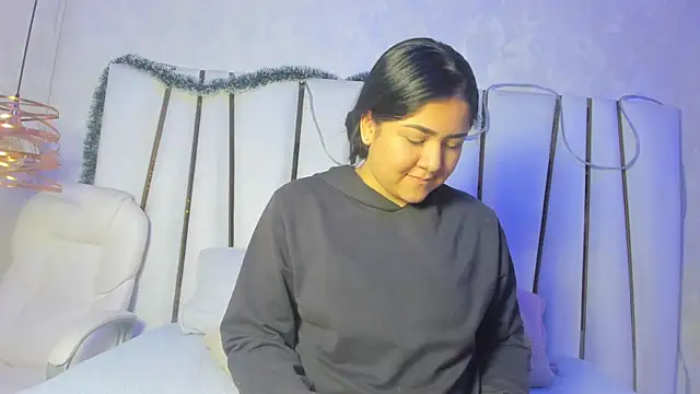 bonnie sm online show from January 6, 8:01 pm