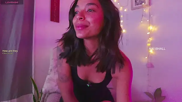 Nicolle swt online show from June 17, 1:07 am
