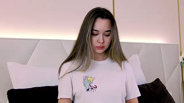 MiaMarlow online show from July 24, 9:11 pm