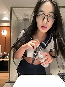 luluya1314 online show from January 13, 1:04 pm