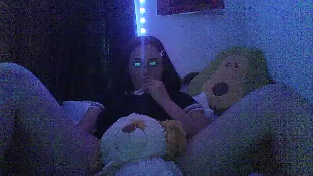 jenmarquez  online show from November 1, 10:03 pm