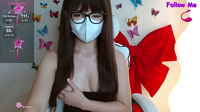 Snapshot of Boobyy-Bae chatting on October 2, 7:02 am Boobyy-Bae online show from October 2, 7:02 am