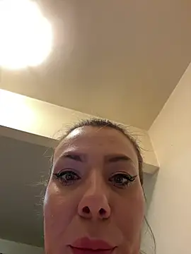 emmasweett11 online show from March 1, 5:56 pm