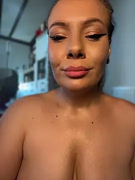 emmasweett11 online show from July 18, 11:13 am