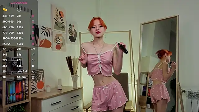 TiannaBorlace online show from September 23, 11:41 am