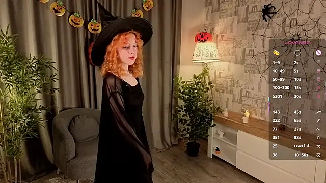 TiannaBorlace online show from October 31, 11:03 am