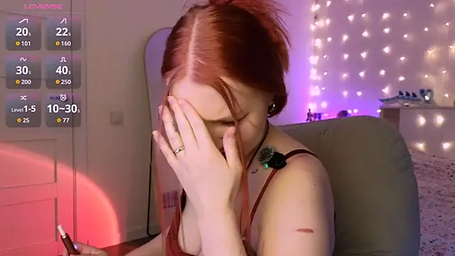 RebeccaAster online show from May 9, 5:04 pm
