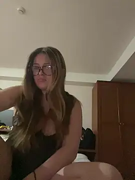 cherryrosealiee online show from June 26, 3:35 pm