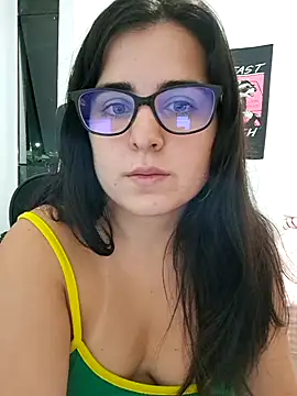Snapshot of CutteGirl99 chatting on October 11, 1:10 am CutteGirl99 online show from October 11, 1:10 am