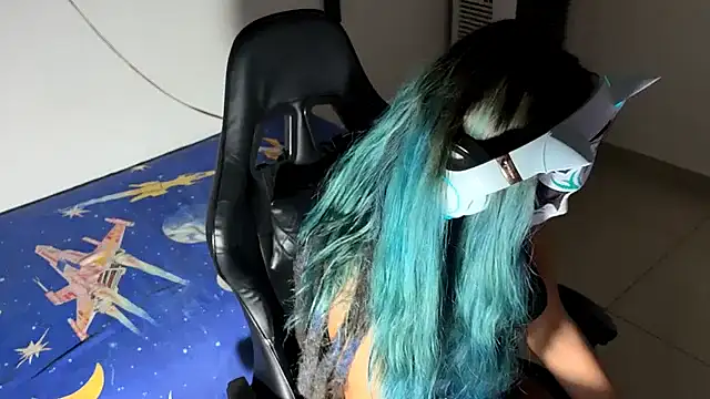 bluesubmissive online show from December 4, 4:15 am