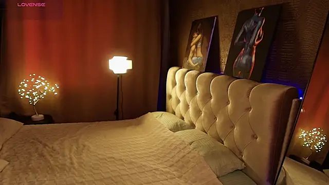 Aria Mila online show from June 17, 6:15 am
