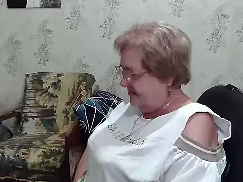 Renata62011 online show from September 15, 4:14 pm