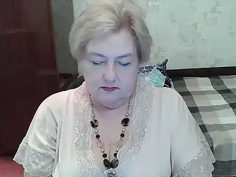 Renata62011 online show from June 28, 2:01 pm