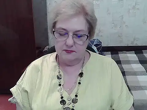Renata62011 online show from July 1, 2:05 pm