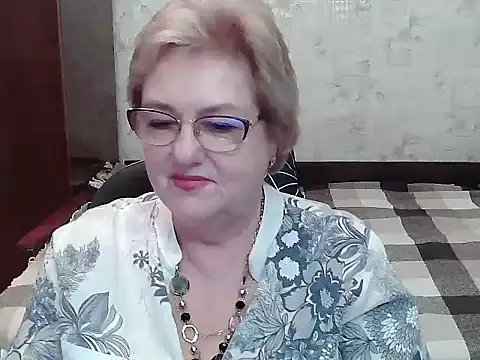 Renata62011 online show from July 28, 6:20 pm