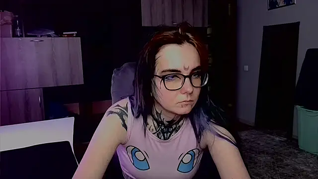 HighelikeGirl online show from September 9, 9:20 am