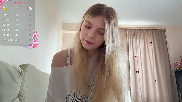 FruityXo online show from July 5, 12:00 pm