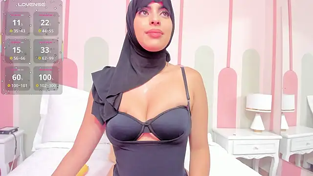 Jasmin hamdan online show from April 18, 8:20 pm
