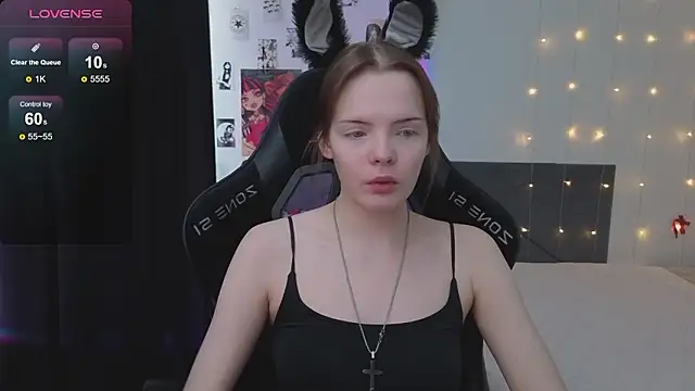 Luna Navy online show from February 24, 6:34 am