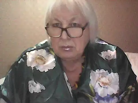 Snapshot of Alexia64231 chatting on September 22, 6:17 pm Alexia64231 online show from September 22, 6:17 pm