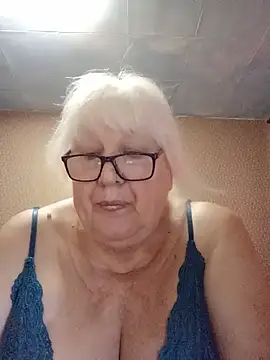 Alexia64231 online show from July 28, 11:28 am