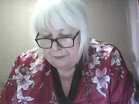 Alexia64231 online show from April 1, 2:25 pm