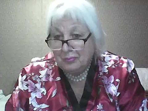 Snapshot of Alexia64231 chatting on September 14, 3:10 pm Alexia64231 online show from September 14, 3:10 pm