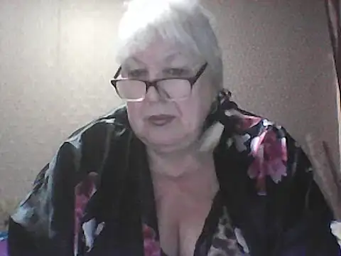 Alexia64231 online show from June 2, 1:28 am