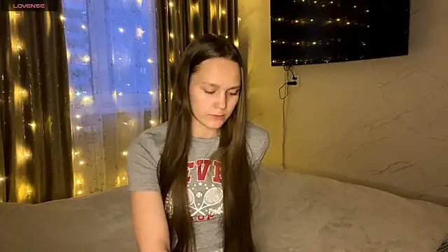 SoSweetGirl online show from December 18, 10:09 am