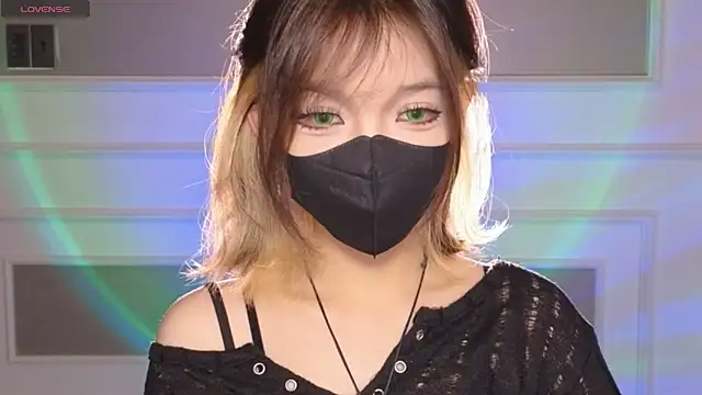      Panda      online show from May 2, 2:31 pm