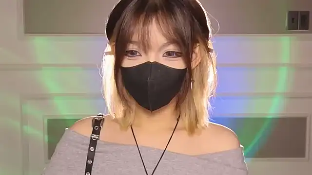      Panda      online show from April 28, 6:12 pm