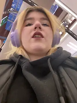 Cherry   Blossom online show from November 2, 2:20 pm