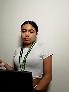 Emiily bliss online show from September 17, 1:09 pm