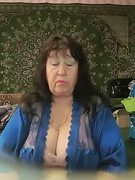 CrystalLime6411 online show from June 15, 12:16 pm